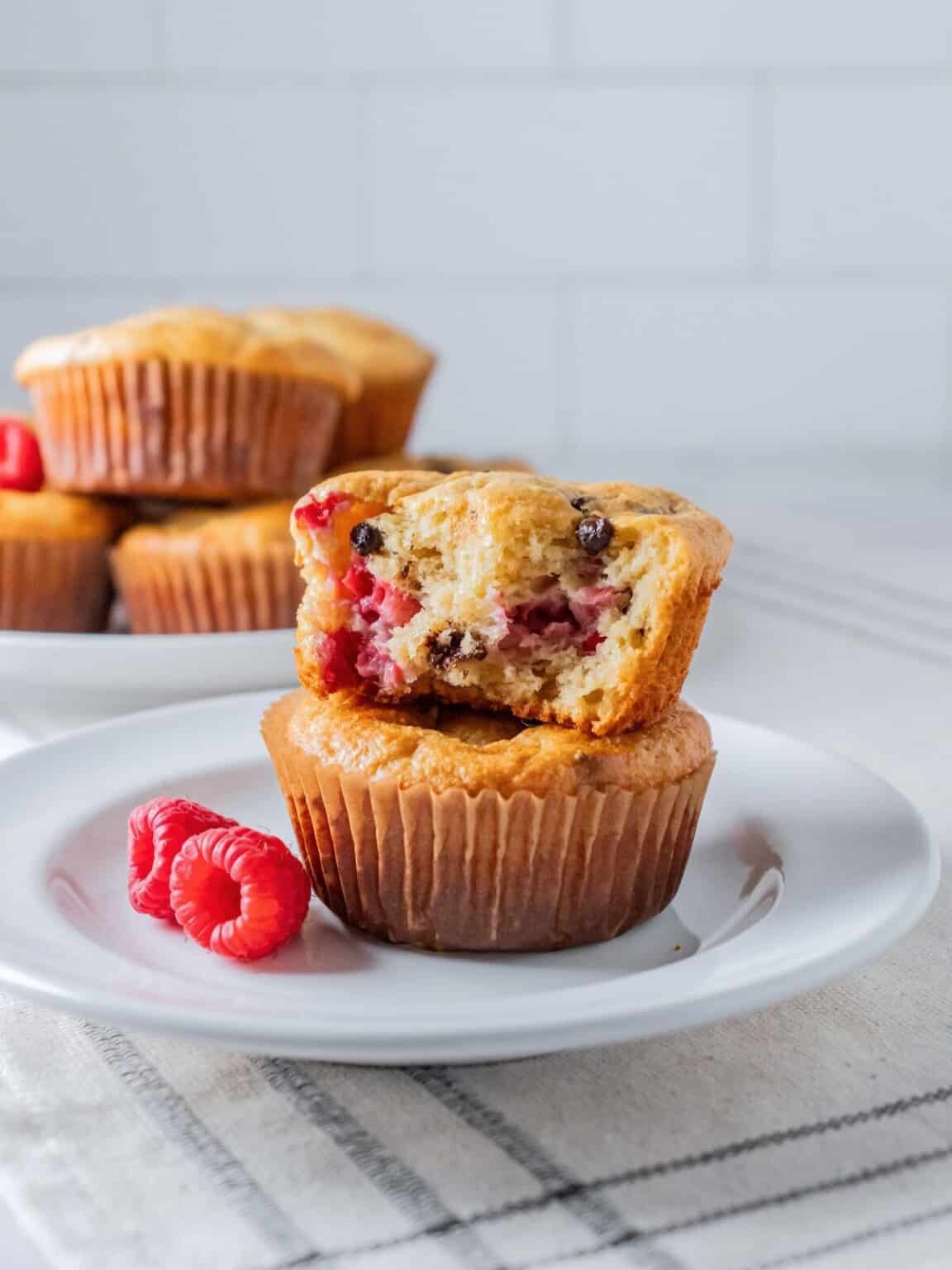 Low Calorie Raspberry Muffins Raspberry Muffins (Healthy, Low-Calorie) - Skinny Fitalicious®