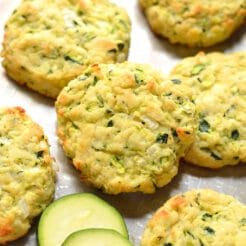 Healthy Zucchini Biscuits are low calorie homemade biscuits made with zucchini and healthy ingredients. Gluten free, dairy free and Paleo friendly too!