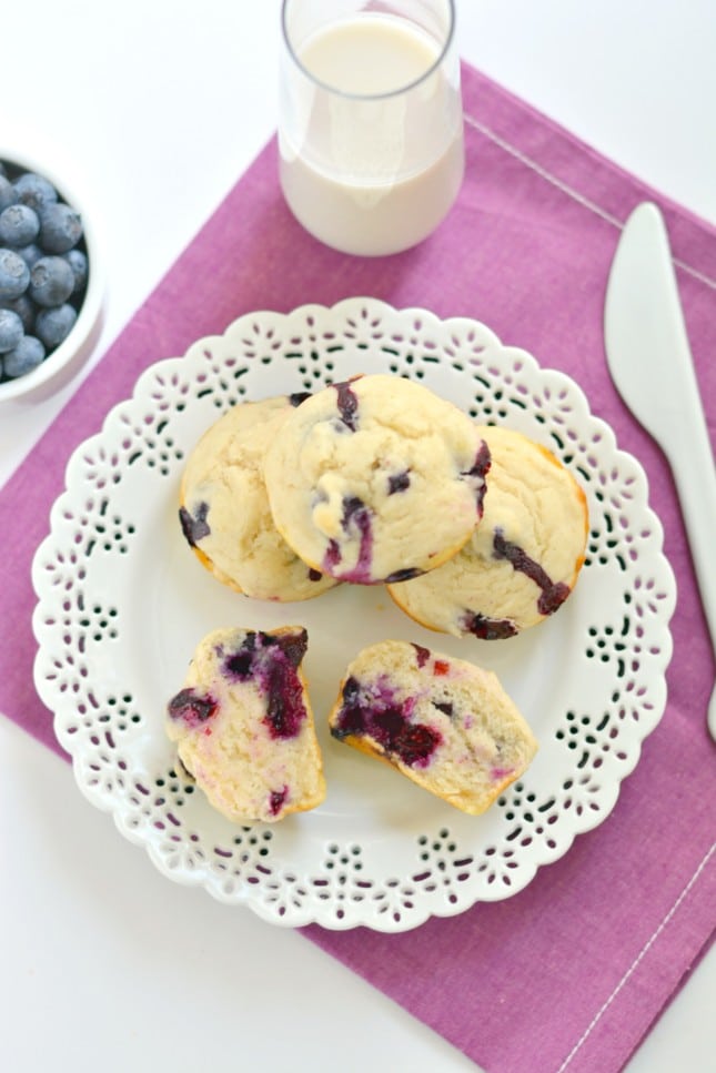 Made with sour cream, applesauce, milk, and gluten free flour, these delicious 94 calorie Sour Cream Blueberry Muffins keep your waist slim.