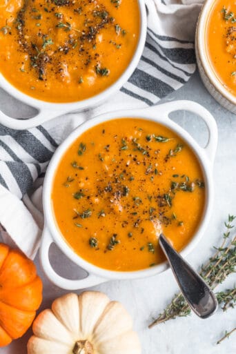 Butternut Sweet Potato Soup is a comforting, veggie packed soup. A butternut squash soup made low calorie, gluten free, Paleo and Vegan!