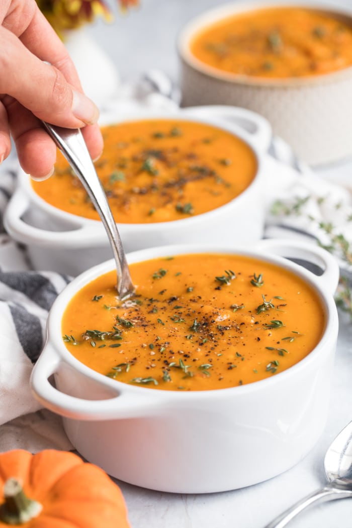 Butternut Sweet Potato Soup is a comforting, veggie packed soup. A butternut squash soup made low calorie, gluten free, Paleo and Vegan! 