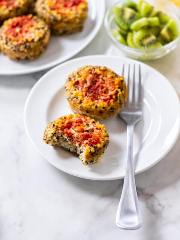 Quinoa Salsa Egg Muffins {GF, Low Cal} Skinny Fitalicious®
