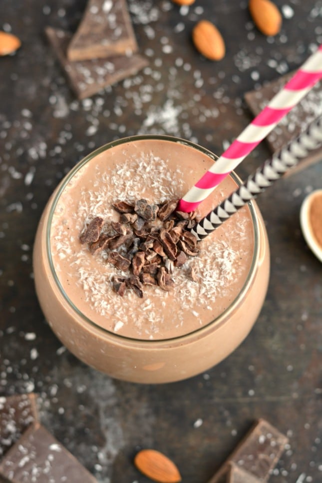 Start your day with a thick and creamy Chocolate Almond Smoothie for breakfast that tastes like chocolate cookie dough. A gluten free, low calorie smoothie that's secretly good for you, this is smoothie is what dreams are made of!