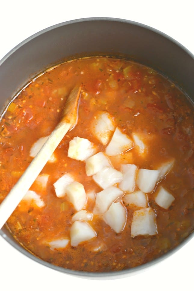 This Manhattan Cod Chowder is a lighter alternative to its traditional creamy version. An exquisite Spring soup made with simple & nutritious ingredients that cooks in less than 30 minutes. A guaranteed crowd pleaser!