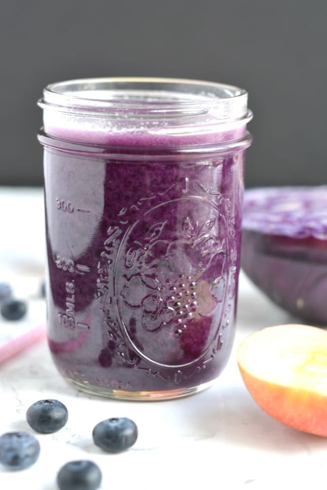 This Blueberry Cabbage Juice is a refreshing, luscious and sweet drink laced with hints of apple and blueberry flavors and zero taste of cabbage. A warm weather drink that will quench your thirst and make your taste buds sing!