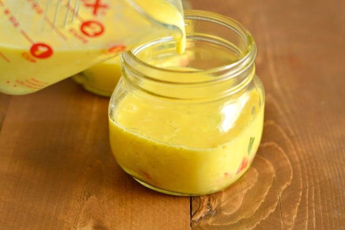 How to Cook Eggs in a Mason Jar Ring