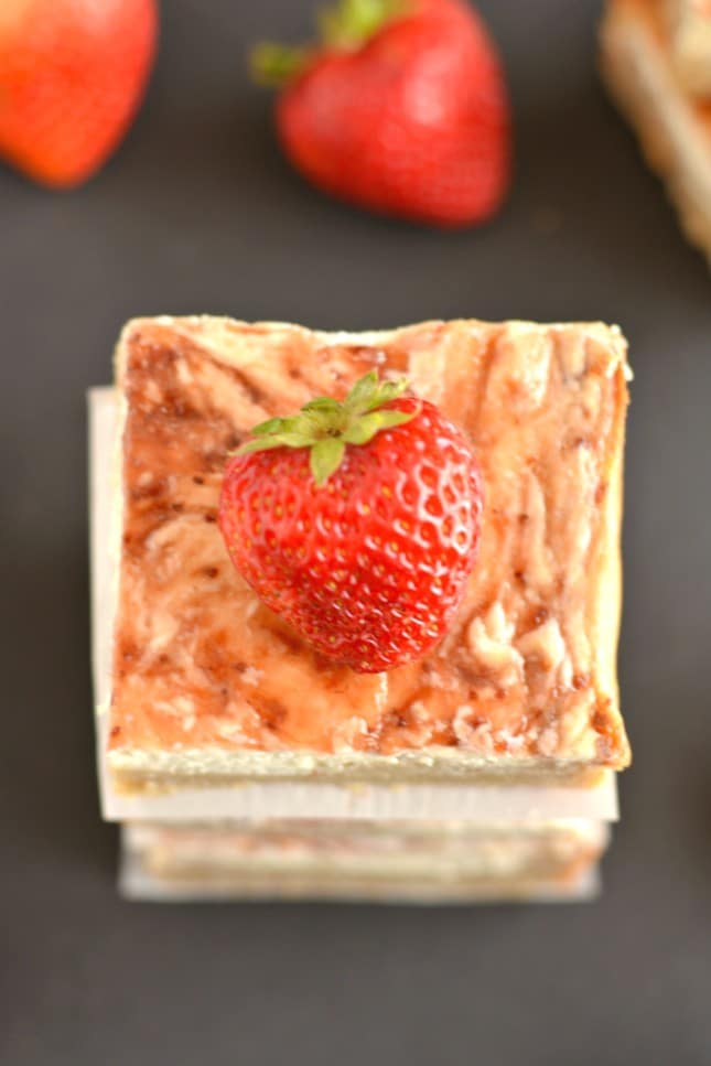 Greek Strawberry Cheesecake Bars