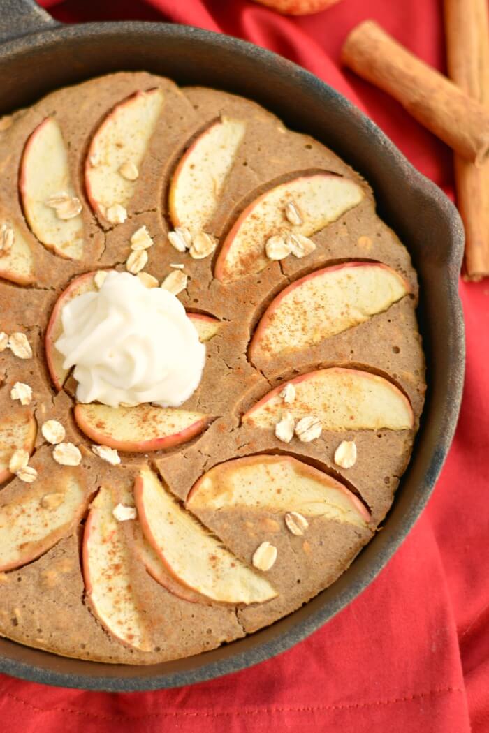 This Healthy Cinnamon Oat Apple Pie is a fast & easy puffed skillet pie made with freshly sliced apples & gluten free oats. The perfect no fuss breakfast or dessert! Gluten Free + Dairy Free + Low Calorie