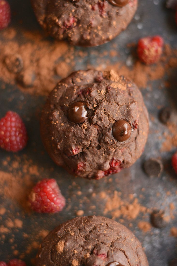 dark-chocolate-raspberry-muffin-img3