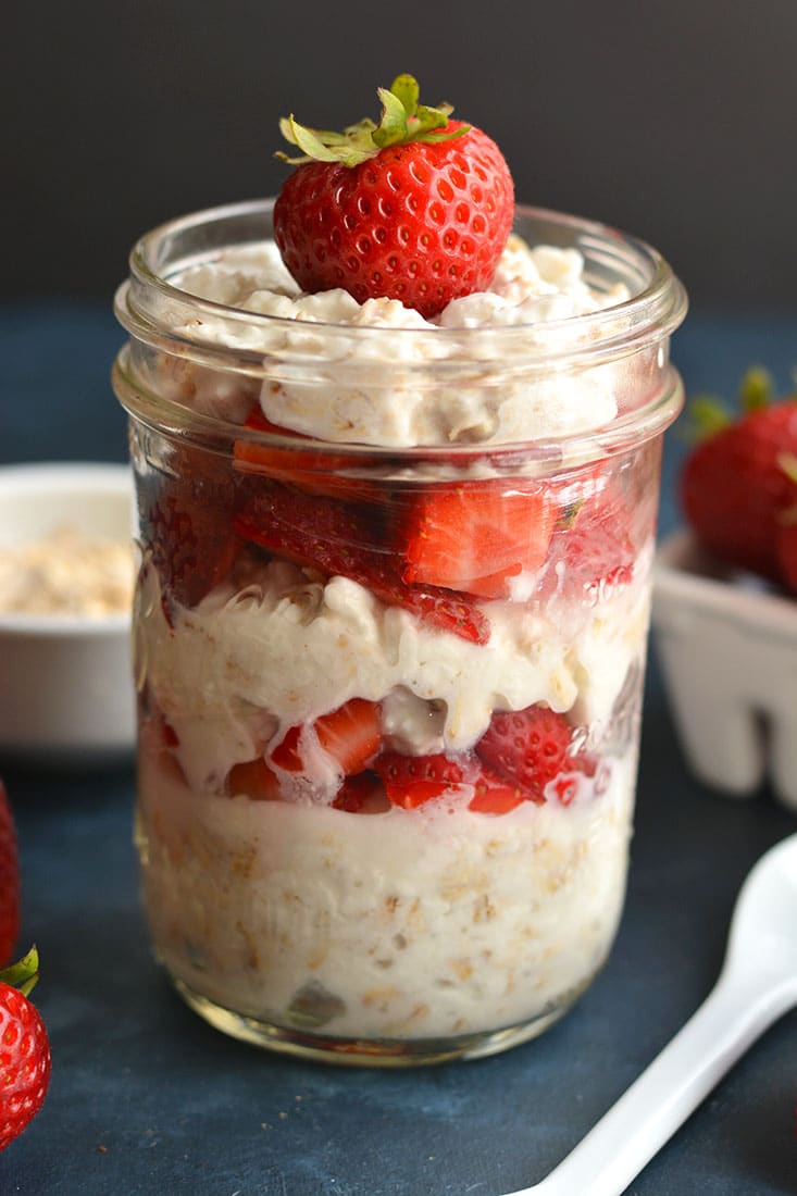 Strawberry Cheesecake Overnight Oats GF, Low Cal - Skinny Fitalicious®