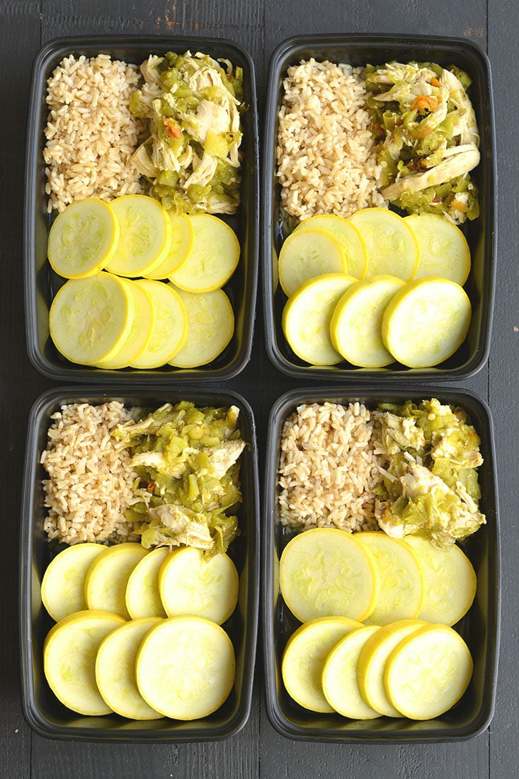 Meal Prep Hatch Green Chile Chicken! This simple dinner recipe is filled with spicy and smoky flavors. Serve over brown rice, lettuce or zucchini noodles for a lighter, healthier dish! Gluten Free + Low Calorie + Paleo