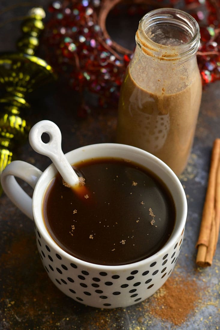 Skinny Gingerbread Coffee Creamer! This vegan coffee creamer recipe makes a decadent, smooth creamer at home! Easy to make on the stove top with simple, dairy free ingredients. Gluten Free + Vegan + Paleo + Low Calorie