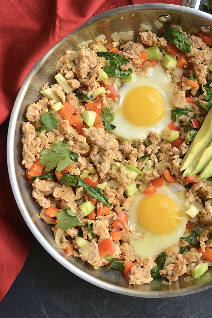 This Meal Prep Low Carb Breakfast Hash is loaded with turkey, spices & tons of veggies. A high protein, fiber rich meal to start the day. Serve with a crispy fried egg on top or boiled eggs for an EASY brunch or breakfast meal prep. Paleo + Whole30 + Gluten Free + Low Calorie