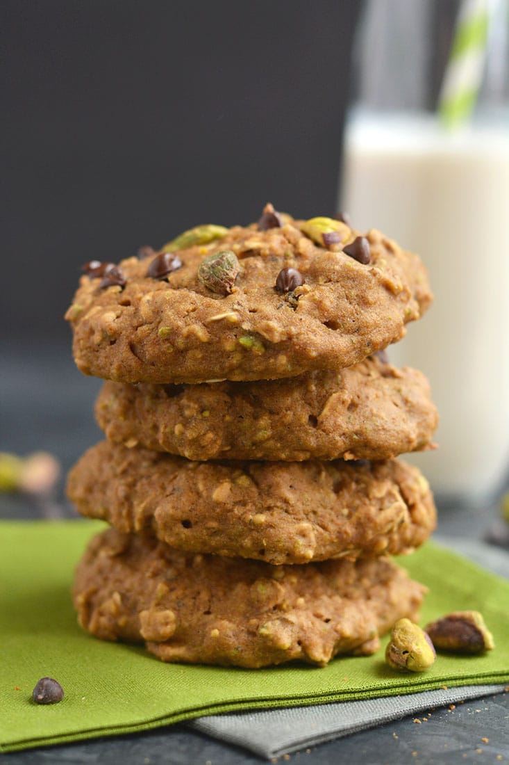 Thick, chewy, Gluten Free Pistachio Chocolate Oatmeal Cookies! A healthier Christmas treat for 100 calories that's even healthy for breakfast. Only 10 minutes to make! Gluten Free + Low Calorie