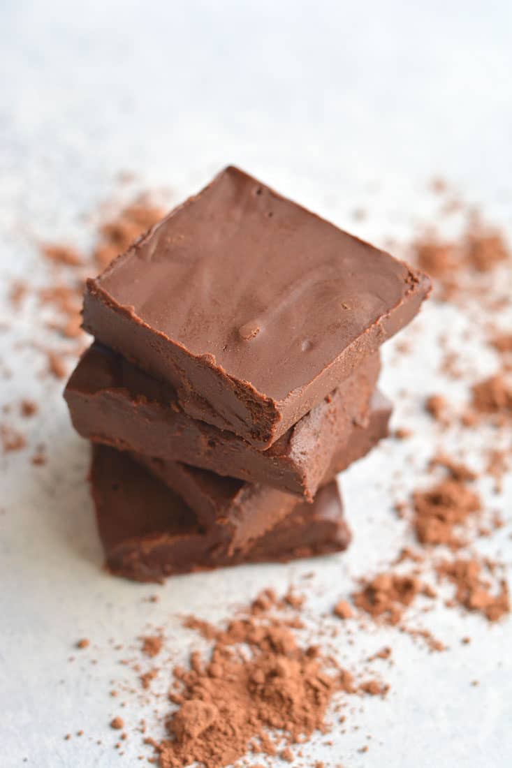 Collagen Fudge Brownies made with 6 healthy ingredients. Loaded with protein, healthy fat and antioxidants, these super fudgy brownies are a healthier treat that's great for weight loss. They make a delicious low carb addition to your freezer and belly! Paleo + Low Carb + Gluten Free