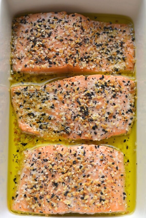 Everything Bagel Salmon! A healthy fish recipe that's Whole30 compliant and baked in 20 minutes. A quick and easy meal that is easy and delicious. Low Carb + Paleo + Whole30 + Keto + Gluten Free + Low Calorie