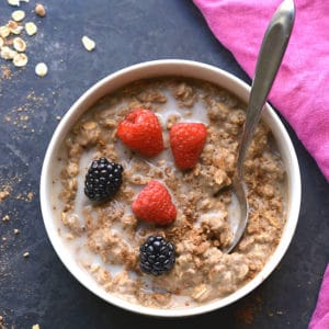 High Protein Chocolate Oatmeal! Make better balanced oatmeal with protein for balancing fat loss hormones and losing weight. Prep as instant oats or overnight oats with simple, healthy ingredients. Gluten Free + Low Calorie
