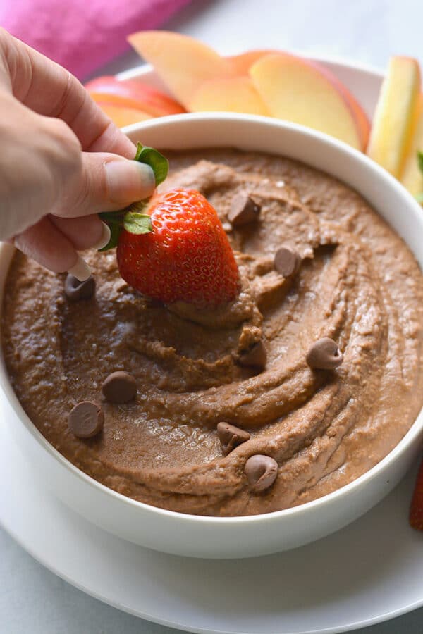 Low Calorie Chocolate Hummus {GF, Vegan} Skinny Fitalicious®