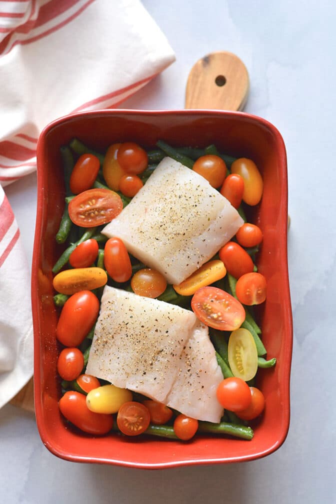Healthy Baked Halibut {Low Carb, Low Calorie, GF} Skinny Fitalicious®