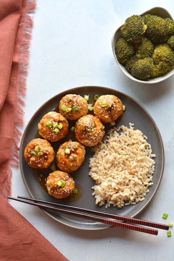 Healthy Asian Meatballs are a low calorie meal made with a sweet chili glaze. An easy and nutritious meatball recipe everyone will love!
