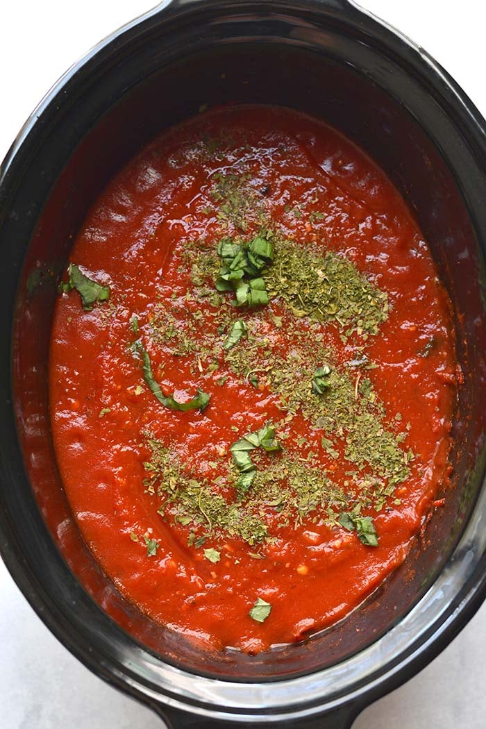 Healthy Crockpot Tomato Sauce {Low Calorie, GF} - Skinny Fitalicious®