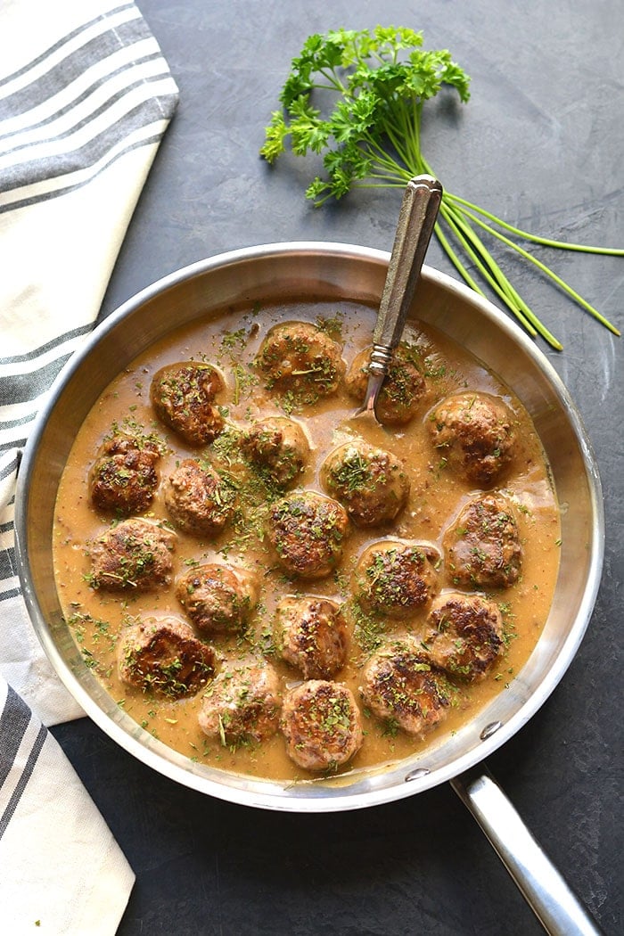 meatballs in a saucepan