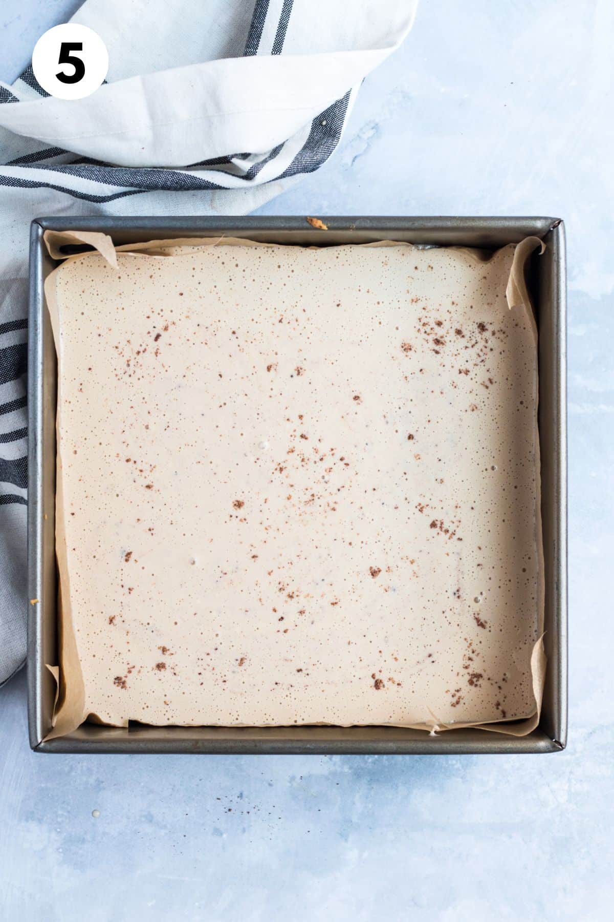 The eggnog bar filling added to the crust.