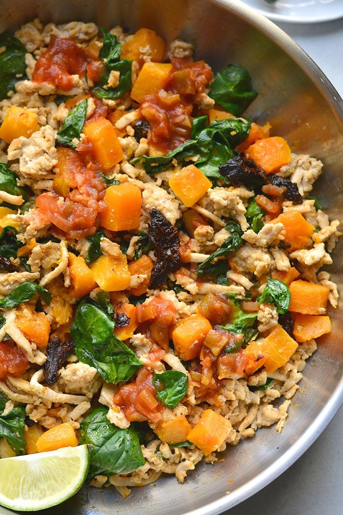 Healthy Mexican Breakfast Hash is a high protein, egg-free breakfast recipe. Meal prep it ahead of time for a low-calorie breakfast!