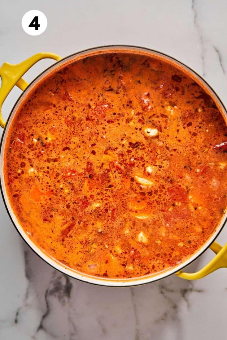 Soup after simmering in the pot.