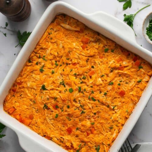 Healthy Buffalo Chicken Casserole is baked buffalo chicken recipe with cauliflower rice. A super simple and delicious one pan meal that is low calorie, low carb, gluten free, Paleo and Whole30 friendly.