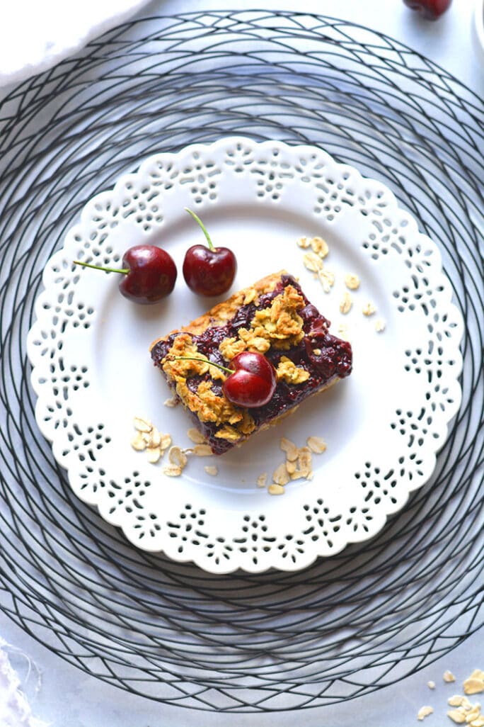 Healthy Cherry Oatmeal Bars {GF, Low Cal, Vegan} Skinny Fitalicious®