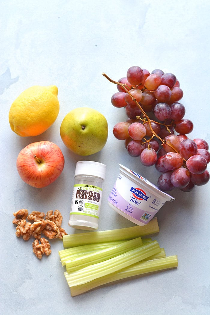 recipe ingredients to make a Waldorf salad