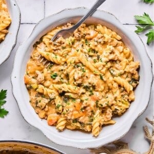 A bowl of healthy hamburger helper.