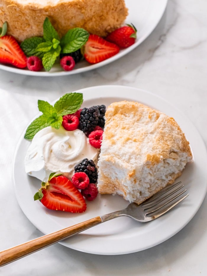 Healthy Angel Food Cake is low calorie, gluten free and made sugar free. The best light and fluffy angel food cake. 